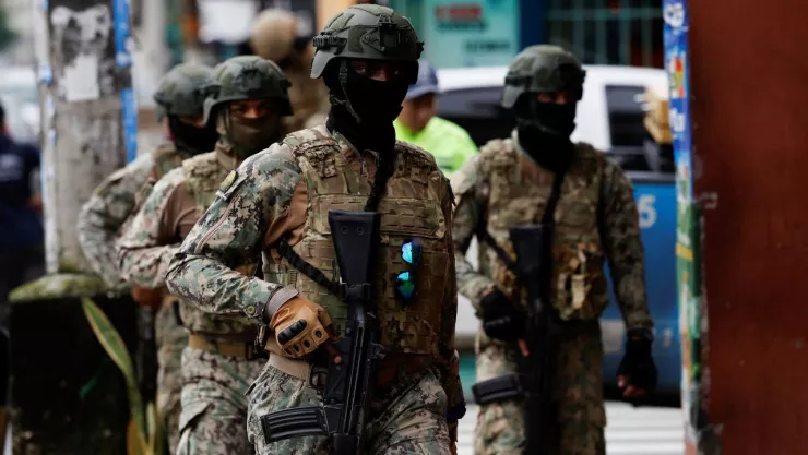 Ecuador declara estado de excepción en Quito y siete provincias por crimen organizado