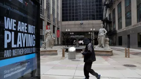 Chicago pondrá en cuarentena a los llegados de los estados de EEUU con rebrotes de COVID-19
