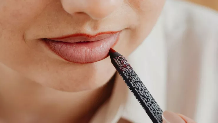 labios voluminosos en 3 sencillos pasos