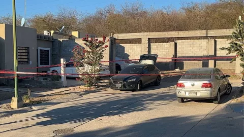 Aseguran vehículos y explosivos en Culiacán