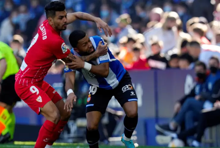 Tecatito Corona ante el Espanyol