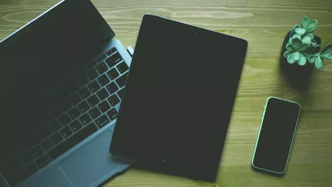 ¿Cuáles son las consecuencias de la exposición a las pantallas?