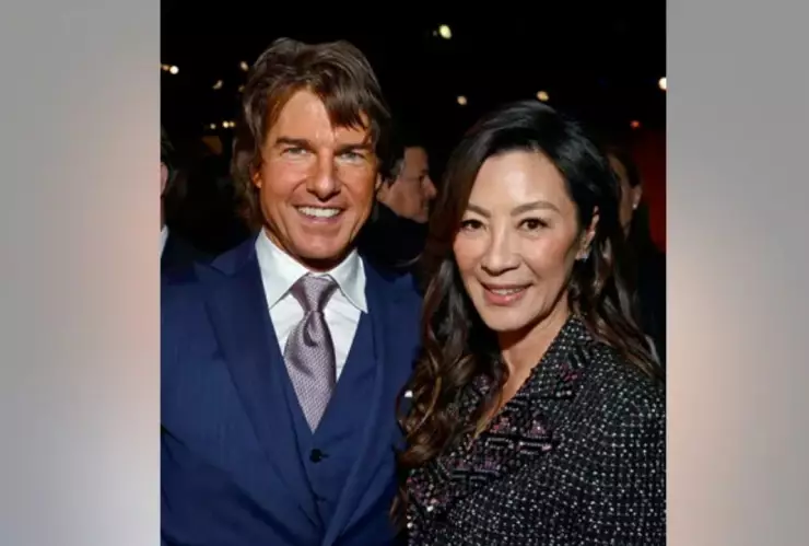 Tom Cruise con Michelle Yeoh