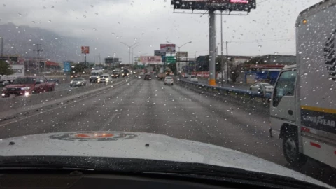 Suspenden clases en Nuevo León por pronóstico de lluvias torrenciales