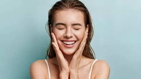 Rostro suave incluso con frío: las 6 claves para proteger tu piel cuando bajan las temperaturas.