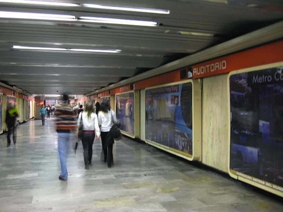 Los maestros se dirigen a Los Pinos