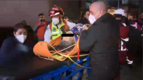 InkedRESCATE MUJER BARRANCA1_LI.jpg