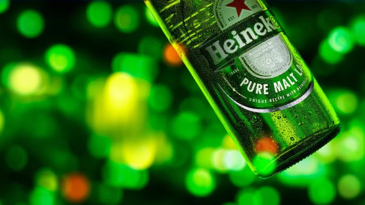 Heineken anuncia su retiro de Rusia