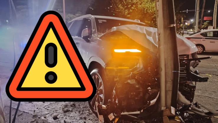 ¡MAÑANA ACCIDENTADA! Fuerte choque en la Zona Hotelera de Cancún HOY, viernes 27 de febrero de 2026