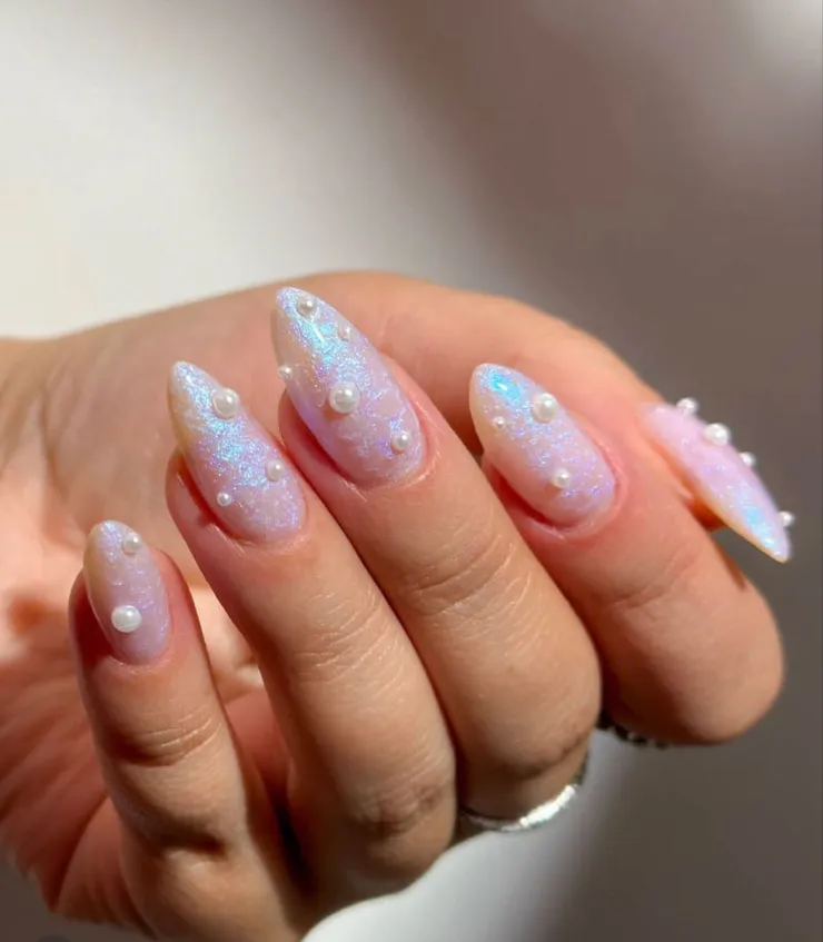 6 diseños de uñas con efecto sirena para lucir junto a un buen bronceado en primavera-verano