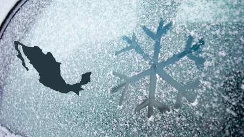 Frente Frío 8 se une con tornados y Huracán Rafael amenaza territorio mexicano