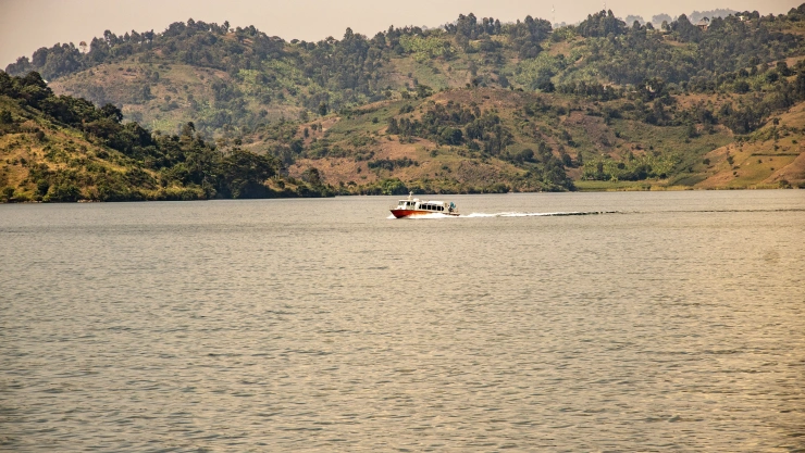 Río barco.jpg