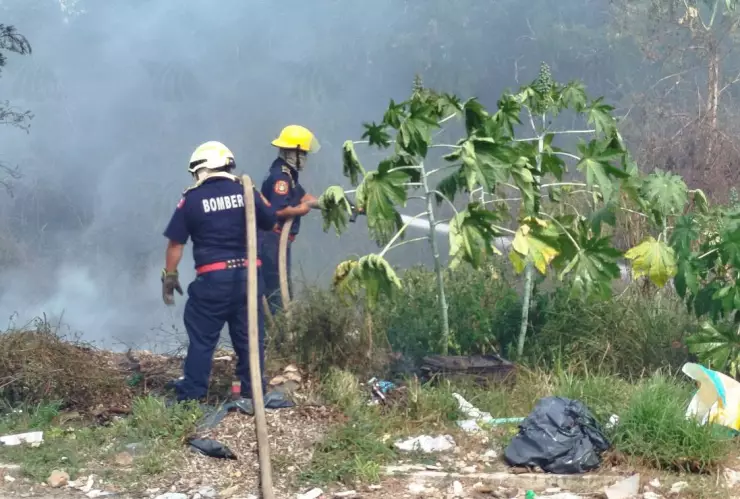 ÚLTIMA HORA_ Se registra incendio en la colonia Villa Magna Sur