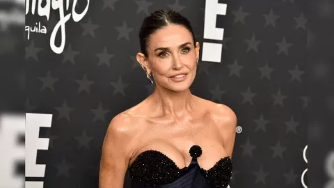 Los looks de Demi Moore en la Temporada de Premios 2025