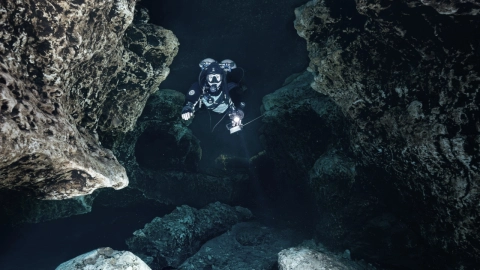 La Parroquia de La Cruz y su misterioso cenote en el interior| VIDEO