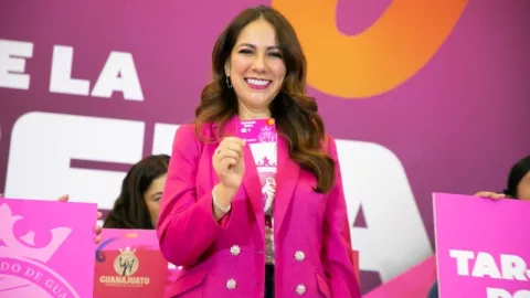 Guanajuato inicia entrega de la Tarjeta Rosa; más de 500 mil mujeres serán apoyadas