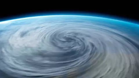 Huracán Otis categoría 5