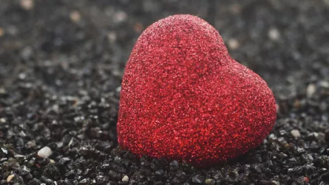 Horóscopos: ¿Cuál es el signo que más desea el contacto físico?