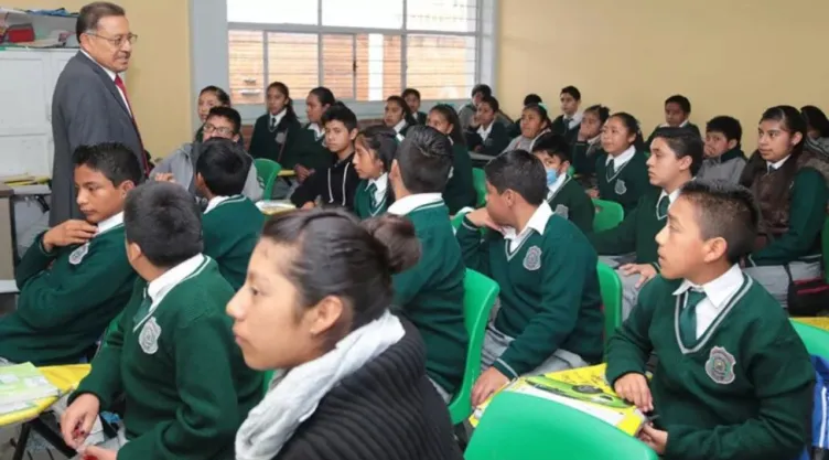 Primer pago de Beca Rita Cetina ciclo escolar 2025-2026.
