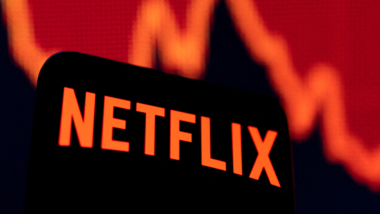 Netflix se arrepiente y anuncia descuentos en las tarifas para evitar la cancelación masiva de suscripciones.