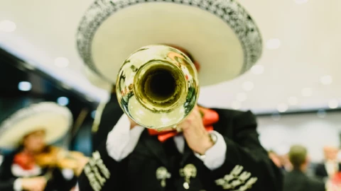 MARIACHI.jpg
