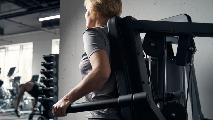 Muere mujer durante rutina en el gym.
