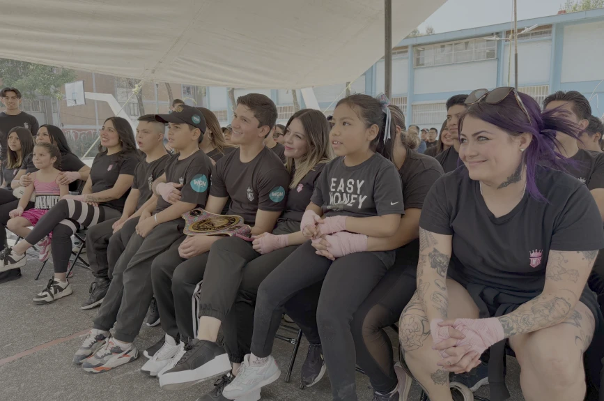 Hazlo siempre sonriendo.png