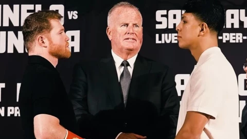  Sa&uacute;l “Canelo” &Aacute;lvarez y Jaime Mungu&iacute;a frente a frente en Las Vegas.