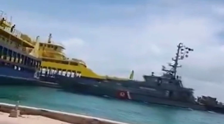 VIDEO_-Buque-de-la-Marina-impactó-embarcación-en-Isla-Mujeres_-Quintana-Roo.webp