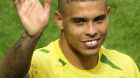 14 peinados locos que puedes usar para ver la Copa Mundial de la FIFA 2026: para hombres y niños