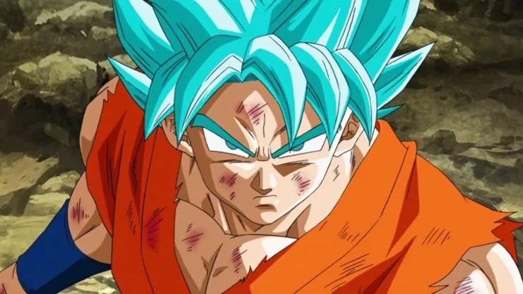 En la imagen, Goku mirando fijamente al frente durante una pelea.
