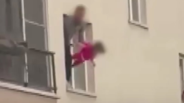 Ankara, hombre toma de rehén a su hija