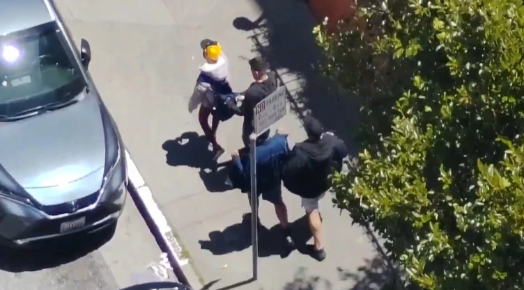 Captan-robos-con-dron_-Así-operaban-presuntos-carteristas-que-robaban-a-personas-en-barrio-chino-de.webp