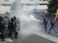 Manifestaciones en Colombia terminan en disturbios.