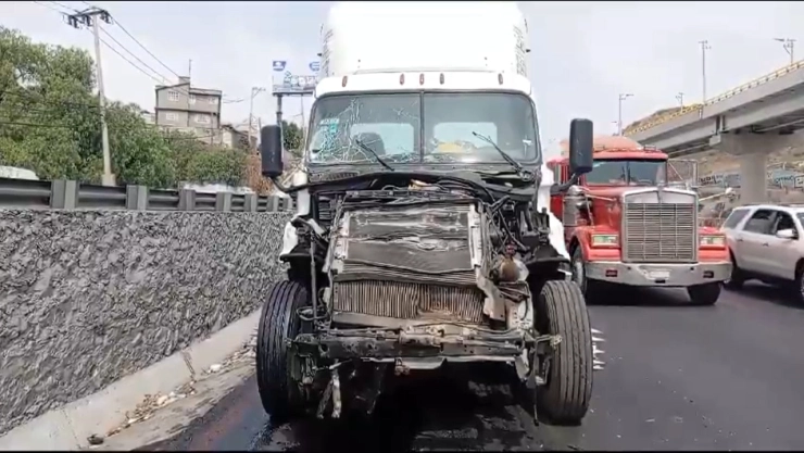 Caos-en-la-México-puebla-choque-múltiple-moviliza-a-cuerpos-de-emergencia