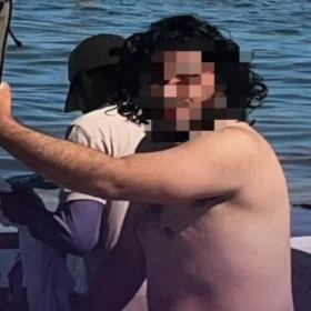 Encuentran con vida a hombre que pasó días a la deriva en el mar de Cozumel, Quintana Roo; continúa.jpg