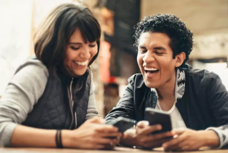 Poco X4 Pro 5g vs Oppo Reno 7: Cuál es más potente, según expertos