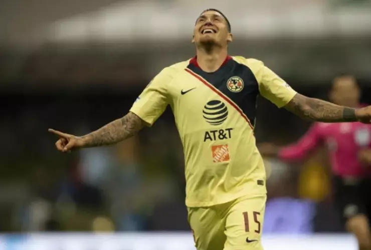 Nico Castillo entrena con Necaxa