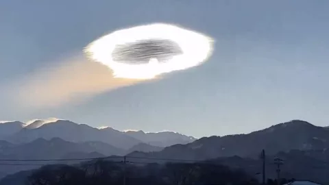 Sismo en Japón hoy luces en el cielo