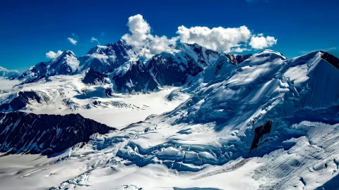 Tres esquiadores son sepultados por una avalancha en Alaska.jpg