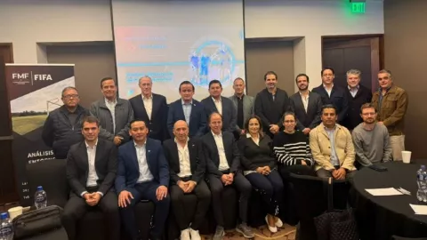 La FMF y la FIFA se reúnen para promover el futbol amateur