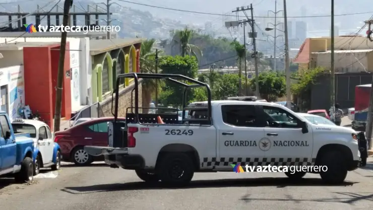 Patrulla de la Guardia Nacional resguarda la escena del crimen