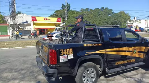 ÚLTIMA HORA_ Por presunto robo, detienen a un hombre en la Avenida Itzaes
