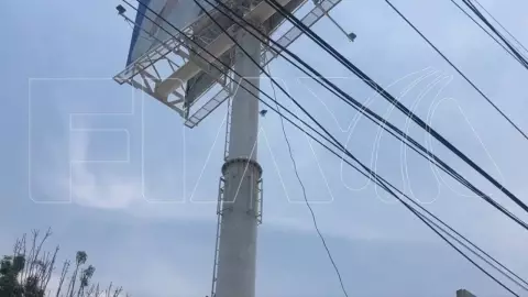 Hombre muere tras caer de espectacular en Leon