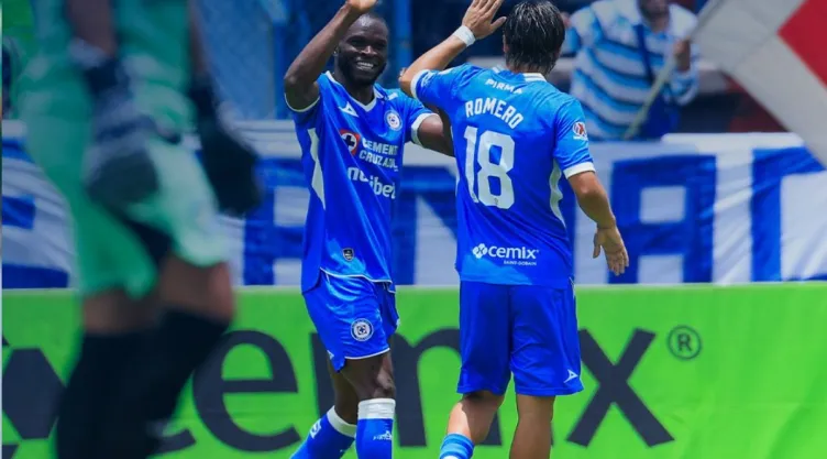 cruz-azul-futbolista-jugara-lateral-derecho.jpg