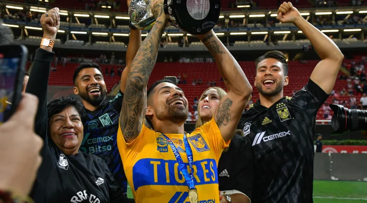 Javier Aquino ganó cinco veces la Liga MX