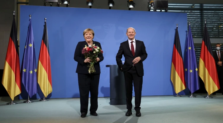 olaf scholz angela merkel alemania