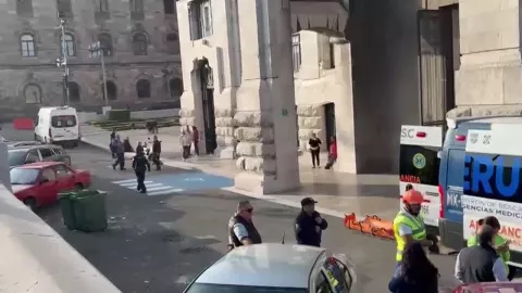Tragedia en Bellas Artes: Trabajador se desploma 4 metros tras caer en la fosa de músicos