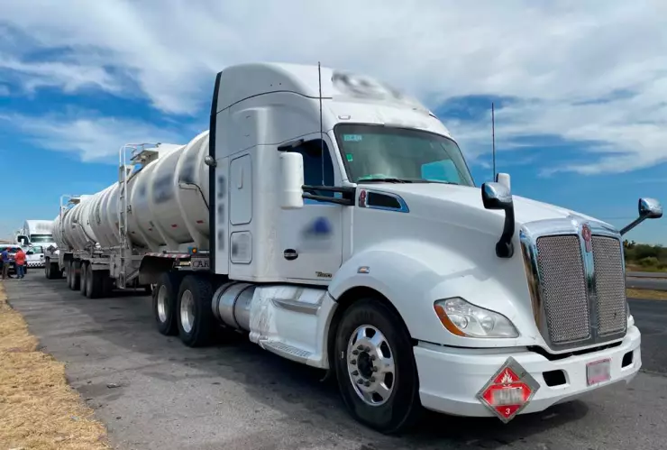 tractocamiones asegurados.jpg