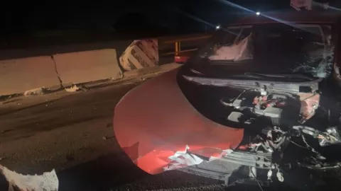 VIDEO: Captan accidente frontal sobre la carretera Terrenate-Guadalupe Victoria en Tlaxcala hoy; hay dos heridos